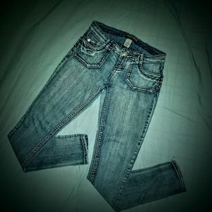 Younique Junior's Size 1 Skinny Jeans!!!